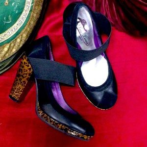 Poetic license leapord heels